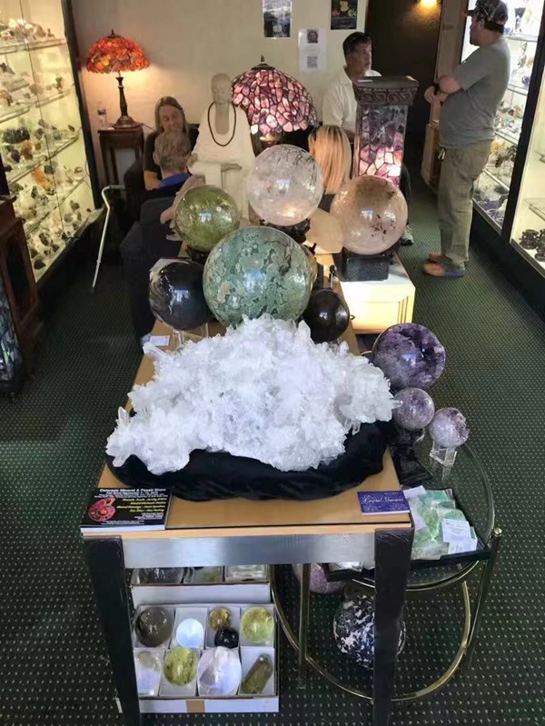 2023 TUCSON PUEBLO GEMSHOW